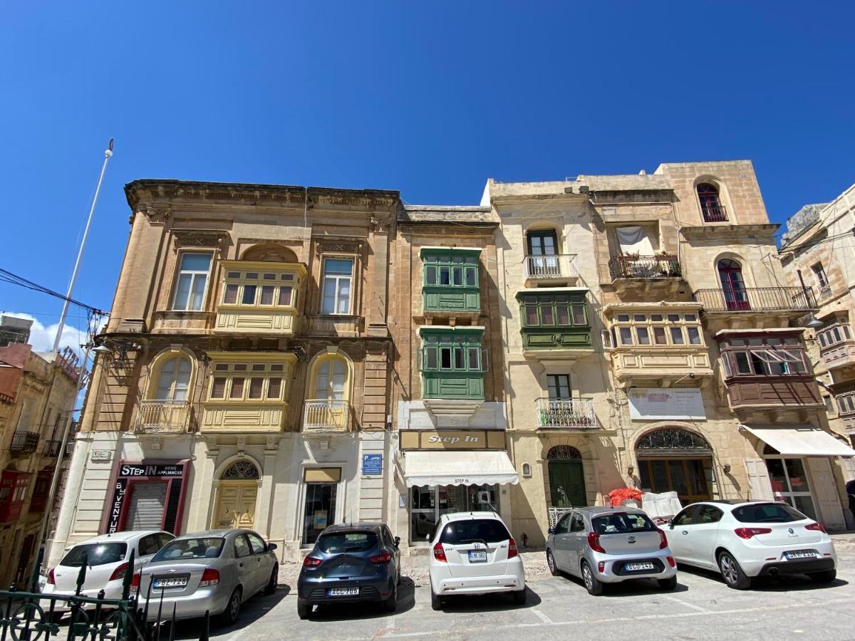 The Knight - Heritage & Art Home At Birgu Square Exterior photo