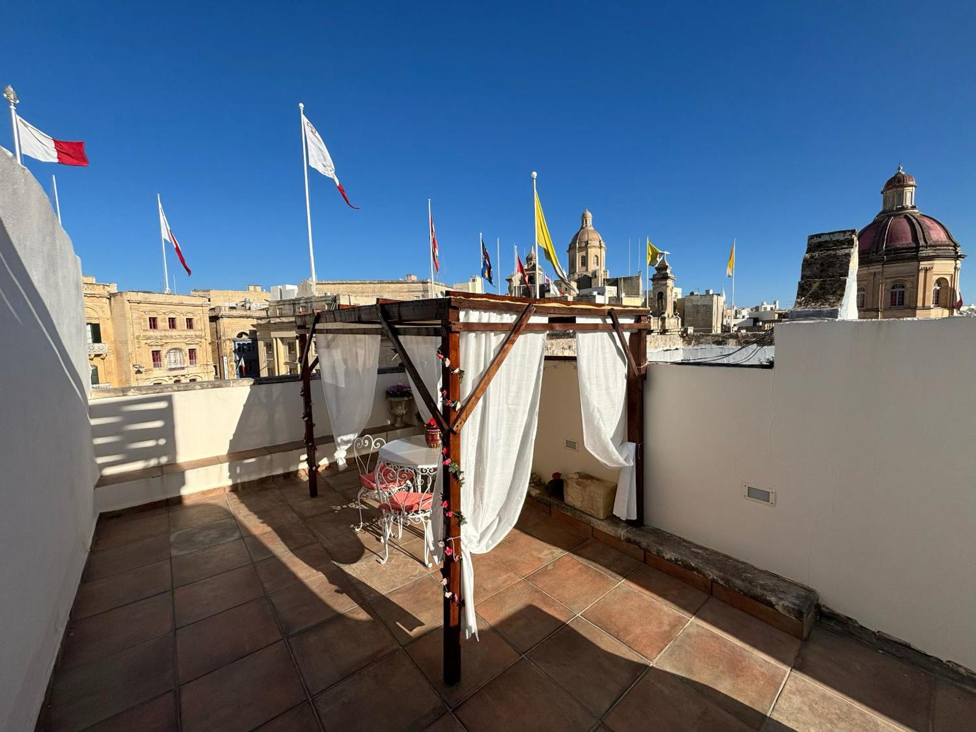 The Knight - Heritage & Art Home At Birgu Square Exterior photo